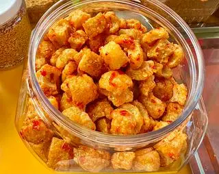 Hình ảnh Tóp Mỡ Mắm Tỏi [ 50gram ]