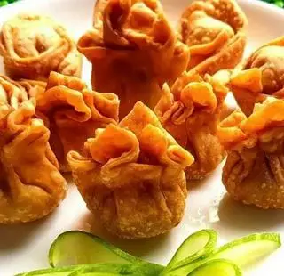 Hình ảnh Hoành thánh chiên 