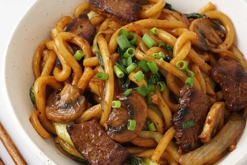 Hình ảnh mi udon xào bò 