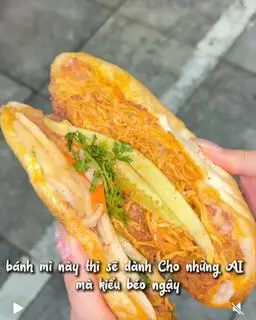 Hình ảnh Bánh mỳ pate gà bơ tỏi 
