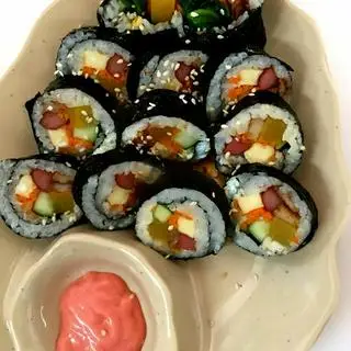 Hình ảnh Cơm cuộn rong biển