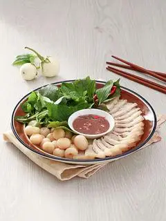 Hình ảnh Thịt Luộc Cà Pháo Mắm Tôm (Không Cơm, Không Canh, Chỉ Có Đồ Ăn)