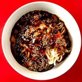 Hình ảnh Mì Tương Đen Sợi Udon