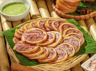 Hình ảnh Bánh tráng cuốn Chân Giò Thảo Mộc 