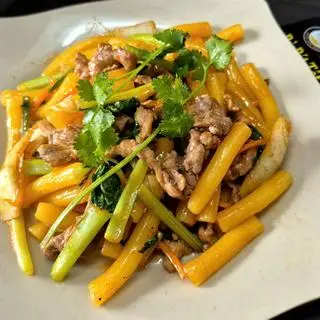 Hình ảnh Nui xào Bò