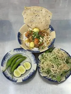 Hình ảnh Mì Quảng tôm trứng