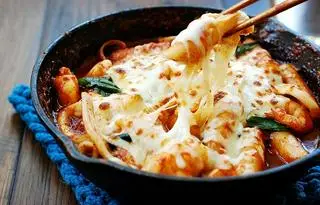 Hình ảnh TTEOBOKKI - GẤP ĐÔI PHÔ MAI