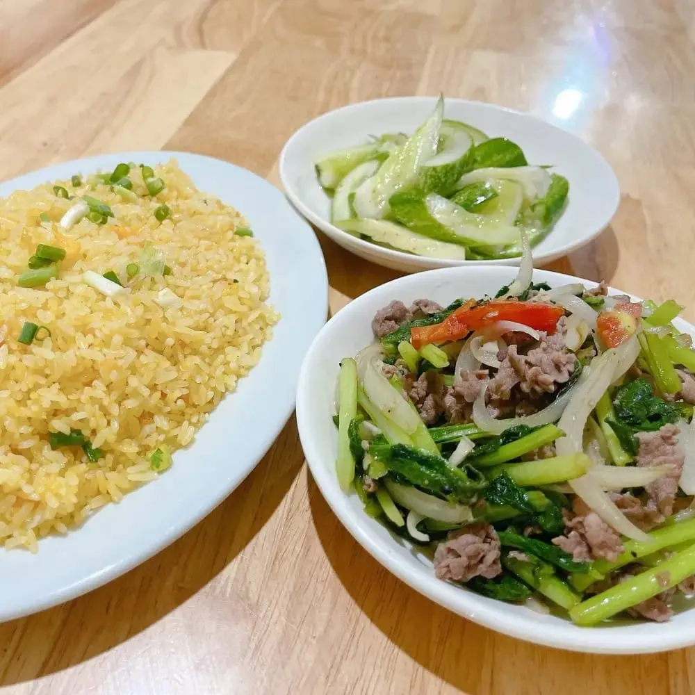 Hình ảnh cơm rang cải bò