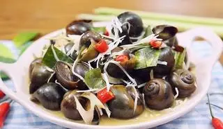 Hình ảnh Ốc mít xào dừa 