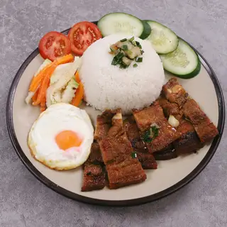 Hình ảnh Cơm tấm ba chỉ ốp la