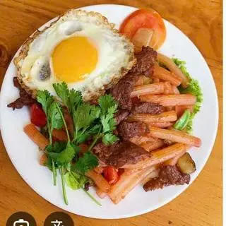 Hình ảnh Nui xào bò+1 trứng 