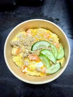 Hình ảnh 2 Cơm Tôm Thịt Bằm Phủ Trứng + 2 Canh Ngon