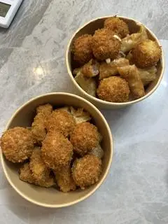 Hình ảnh Nem phô mai - lớn ( chín)