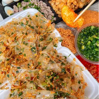 Hình ảnh BT TRỘN MUỐI NHUYỄN TỎI PHI MỠ HÀNH TRỨNG CÚT TỐP MỠ 