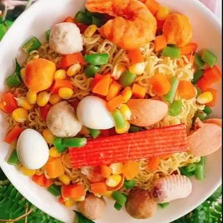 Hình ảnh Mì trộn đặc biệt