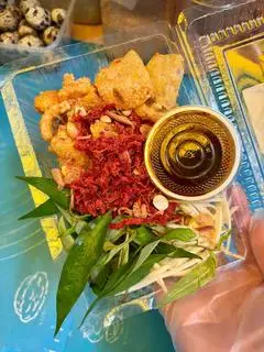 Hình ảnh Da heo trộn sốt bò