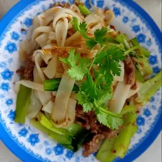 Hình ảnh Hủ tiếu xào bò