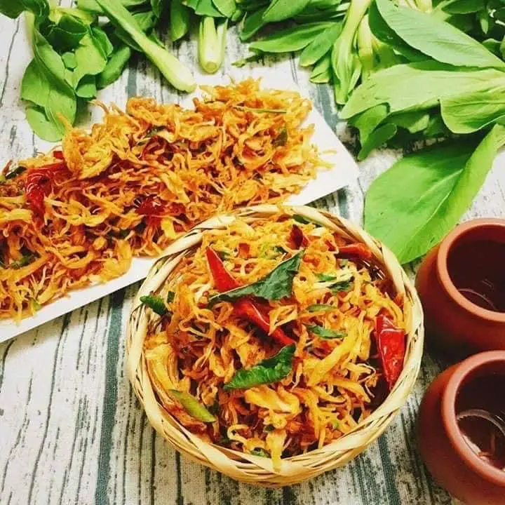 Hình ảnh Gà Khô lá chanh 300g