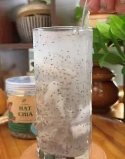 Hình ảnh Nước dừa tươi hạt chia ly 900ml