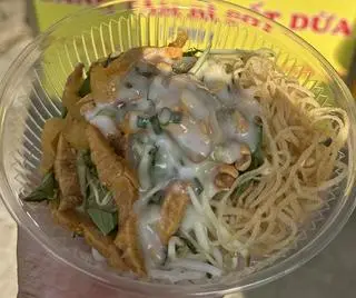 Hình ảnh Bánh tằm bì nước cốt dừa