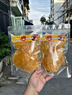 Hình ảnh Bánh tráng khô gà lá chanh