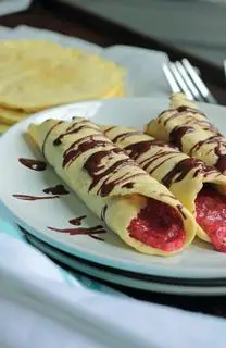 Hình ảnh Crepe socola dâu