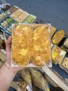 Hình ảnh Phomai trứng chảy