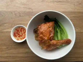 Hình ảnh Mì Ký Trộn, Góc Tư Chiên Xốt Mắm Tỏi 