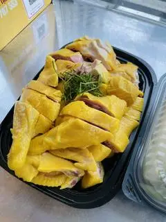 Hình ảnh Gà ủ muối nguyên con - Ông Gà Vàng