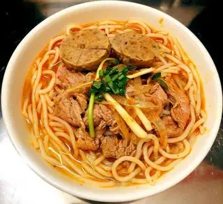 Hình ảnh Bún Bò Tái Bò Viên