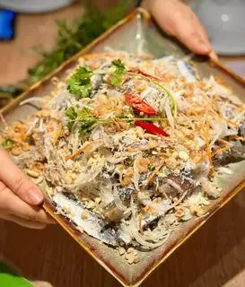 Hình ảnh Gỏi Cá Trích Phú Quốc (4-5 người ăn)