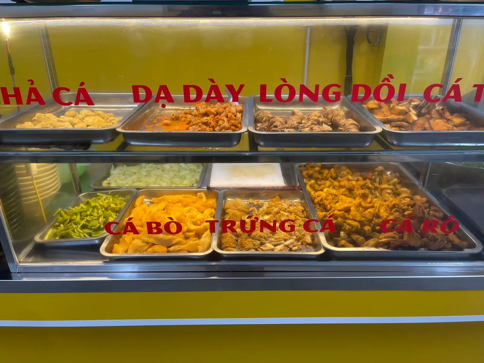 Hình ảnh bánh đa đỏ cá thu