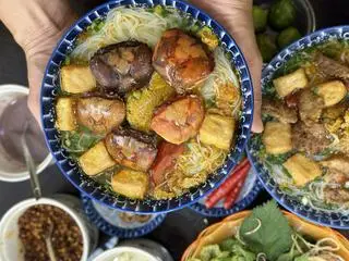 Hình ảnh Bún riêu mai cua