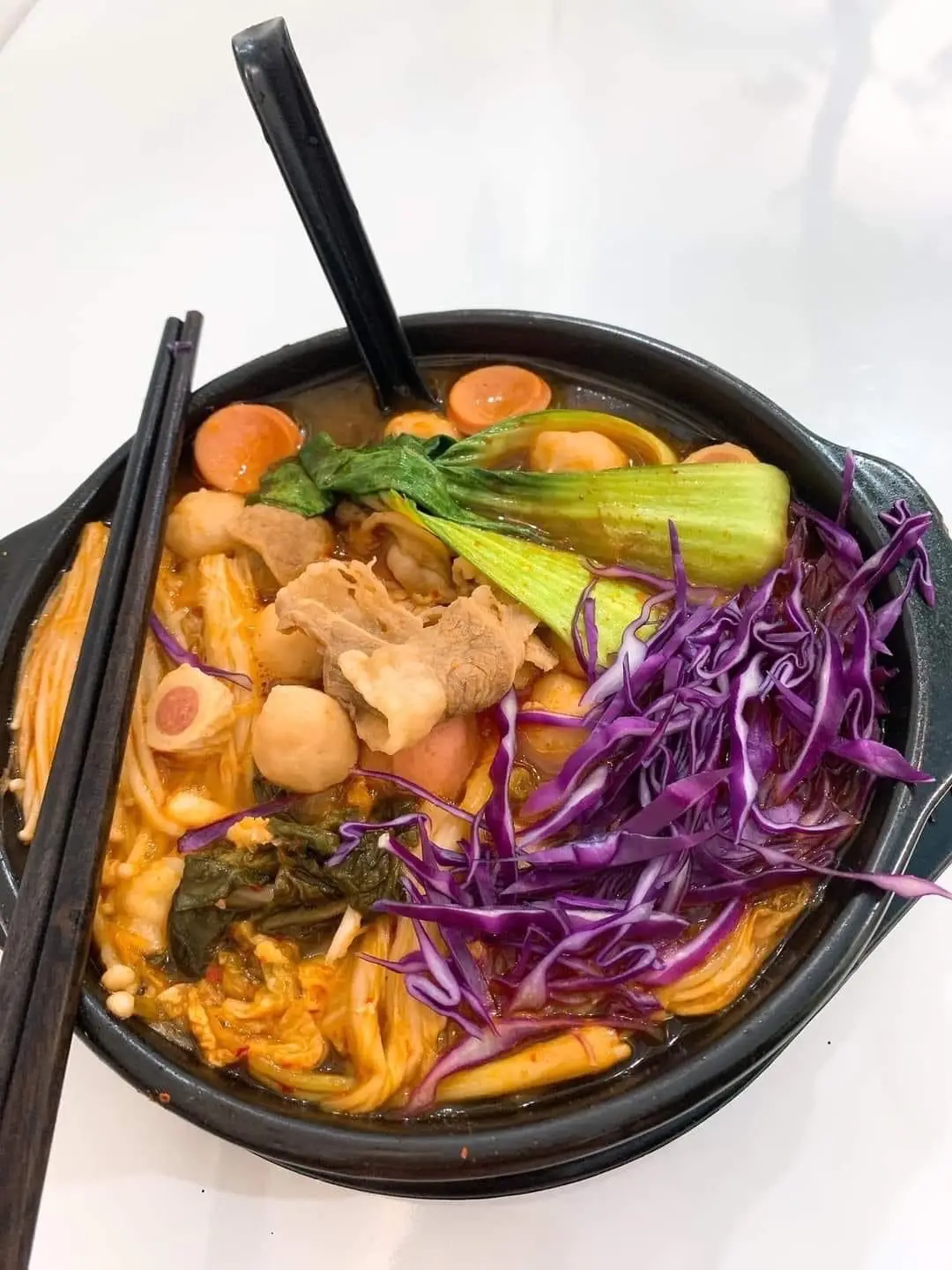 Hình ảnh mỳ cay bò xúc xích