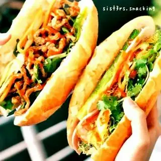 Hình ảnh Bánh mì chả lụa - chả cá Vũng Tàu