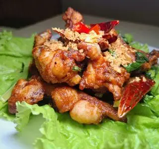 Hình ảnh Ếch chiên tỏi và bột ớt