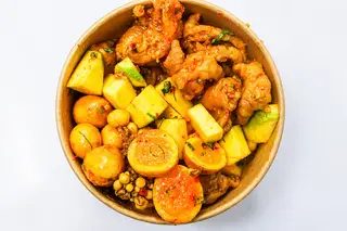 Hình ảnh Chân gà - trứng non sốt Thái