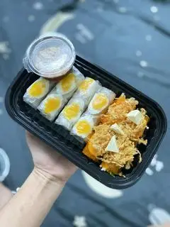 Hình ảnh Bánh tráng lòng đào đỏ chà bông muối béo