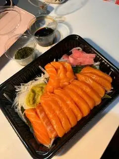 Hình ảnh Sashimi Cá Hồi - 200gr