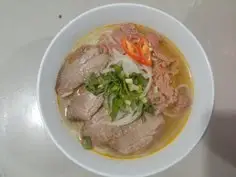 Hình ảnh Bún bò tái nạm
