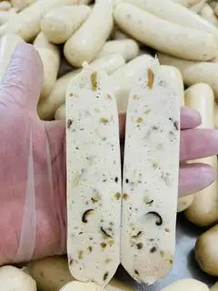 Hình ảnh Xúc xích gà nấm hương