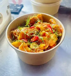 Hình ảnh Chân gà sốt thái (10 chân)
