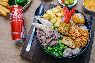 Hình ảnh Combo Văn Phòng (Bún Riêu Fulltopping, 1 Phần Chả Ốc Thêm, 1 Cocacoca, 2 Quẩy )