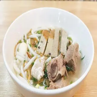 Hình ảnh Bánh canh chả cá - sườn