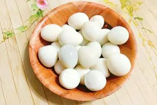 Hình ảnh Chén Trứng Cút ( không mì )