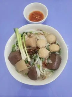 Hình ảnh Bánh Canh Mọc + Giò Heo