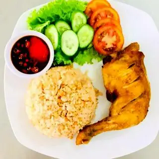 Hình ảnh Cơm gà xối mỡ nhỏ 