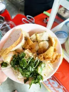 Hình ảnh Bánh Cuốn Trứng (phần lớn)