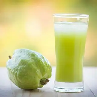 Hình ảnh 300ml Nước ép ổi nguyên chất