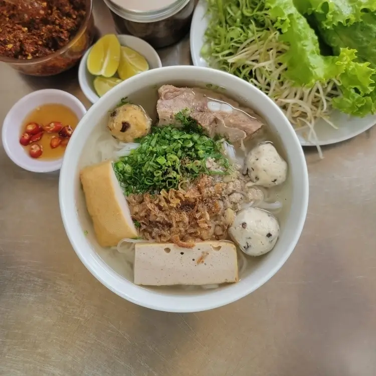 Hình ảnh Bánh Canh Sườn Non